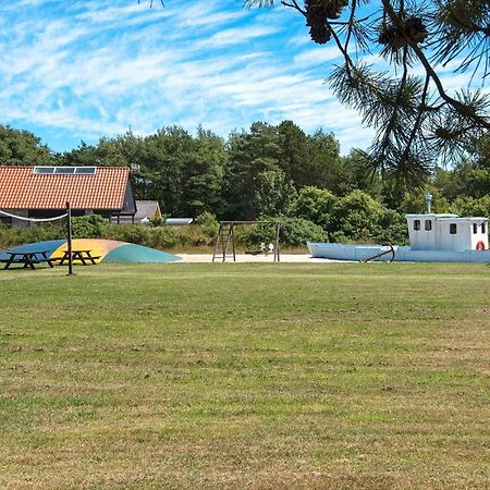 10 Person Holiday Home On A Holiday Park Blavand Bagian luar foto